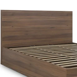 Cama Nordic com Arrumação