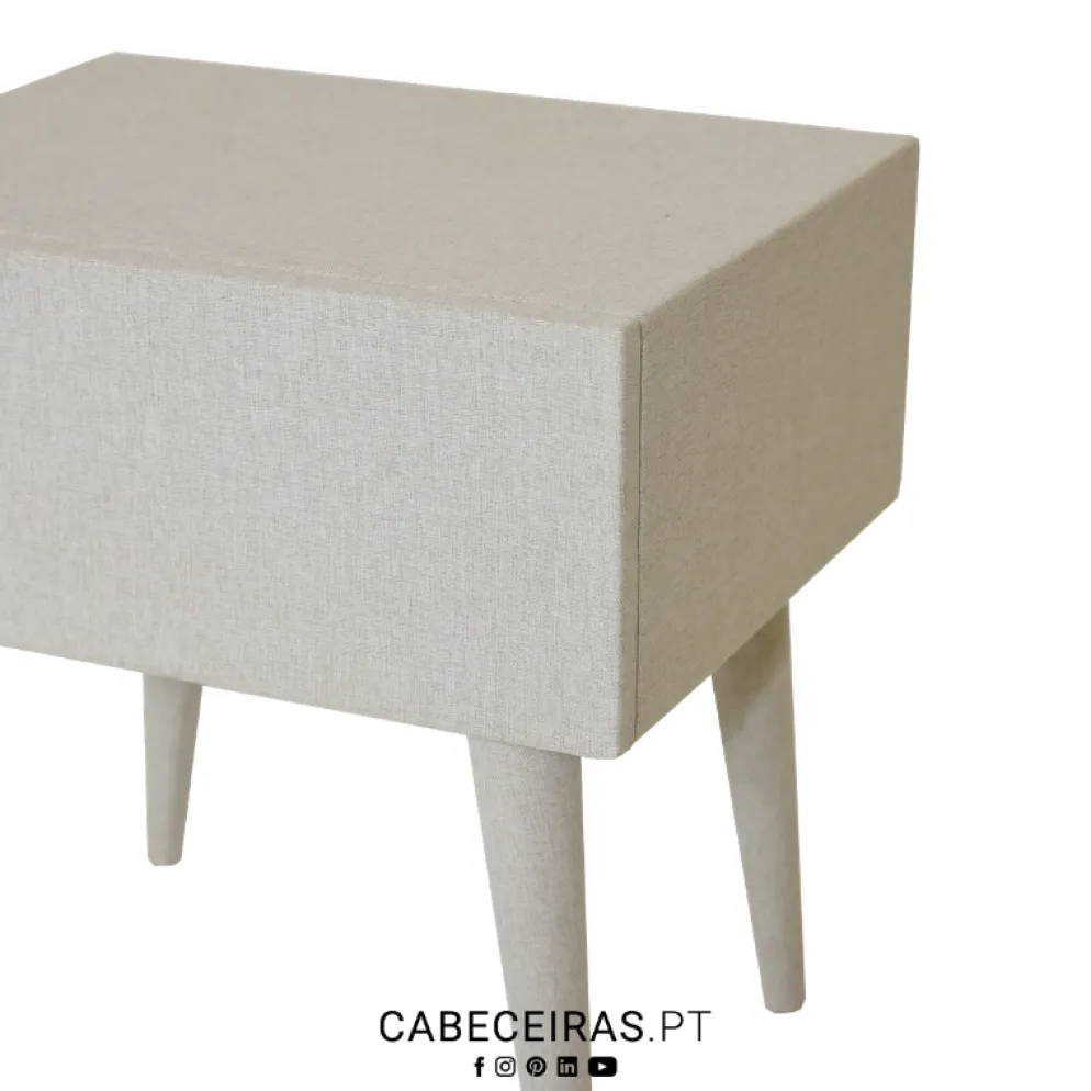 Mesa de Cabeceira Costa Rica